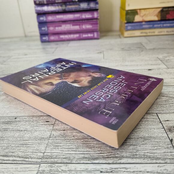 Internal Affairs by Jessica Andersen 2009 Harlequin Intrigue Paperback Romance - Picture 9 of 11